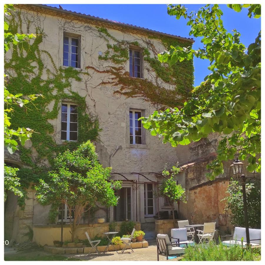 La Vigneronne Des Costieres Bed and Breakfast Vauvert Exteriör bild
