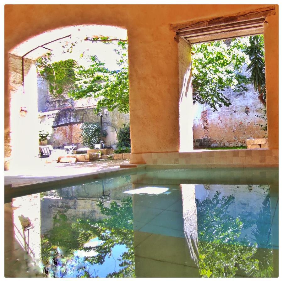 La Vigneronne Des Costieres Bed and Breakfast Vauvert Exteriör bild