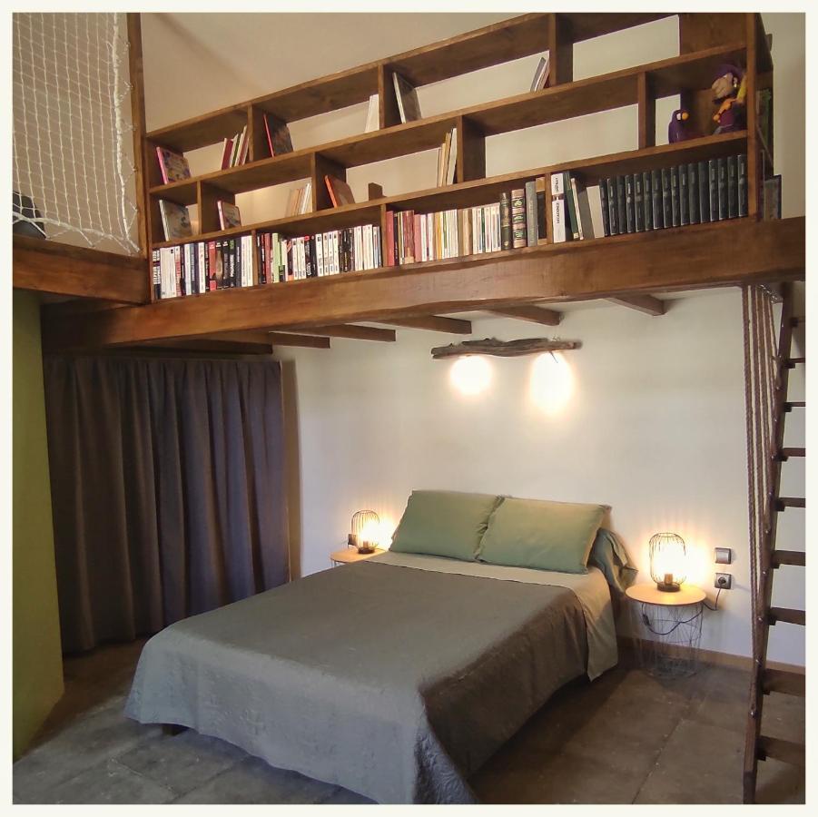 La Vigneronne Des Costieres Bed and Breakfast Vauvert Exteriör bild